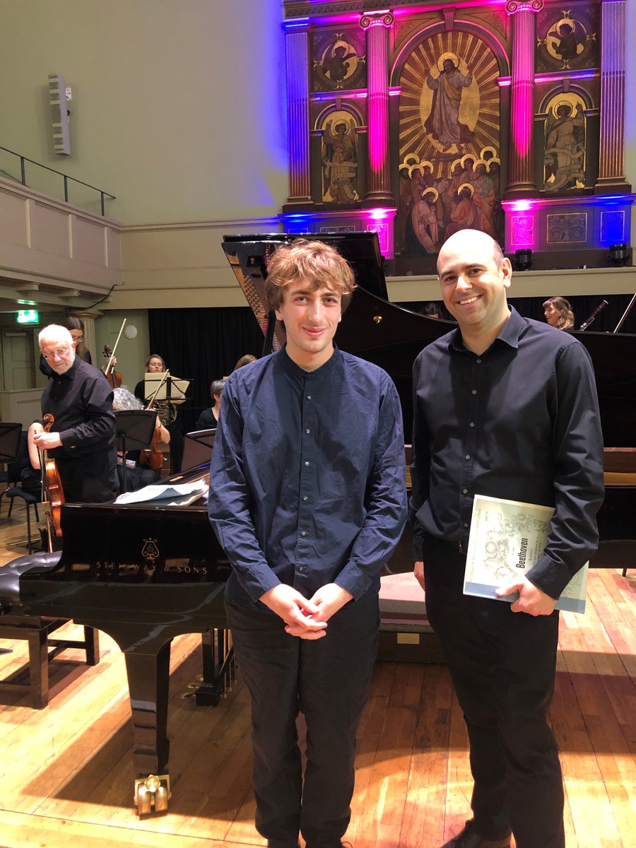 QEH Elizabethan Society (@qehalumni) on Twitter photo A special QEH reunion at St George's!
OE and talented pianist Henry Lewis (2017) returned to Bristol for his brilliant debut as the soloist in Beethoven's stunning Third Piano Concerto, conducted by none other than Mr Harrison!
@qehschool @qeh_music @qehschoolhead <a href="/stgeorgesbris/">St George's Bristol</a> A special QEH reunion at St George's!
OE and talented pianist Henry Lewis (2017) returned to Bristol for his brilliant debut as the soloist in Beethoven's stunning Third Piano Concerto, conducted by none other than Mr Harrison!
@qehschool @qeh_music @qehschoolhead <a href="/stgeorgesbris/">St George's Bristol</a>