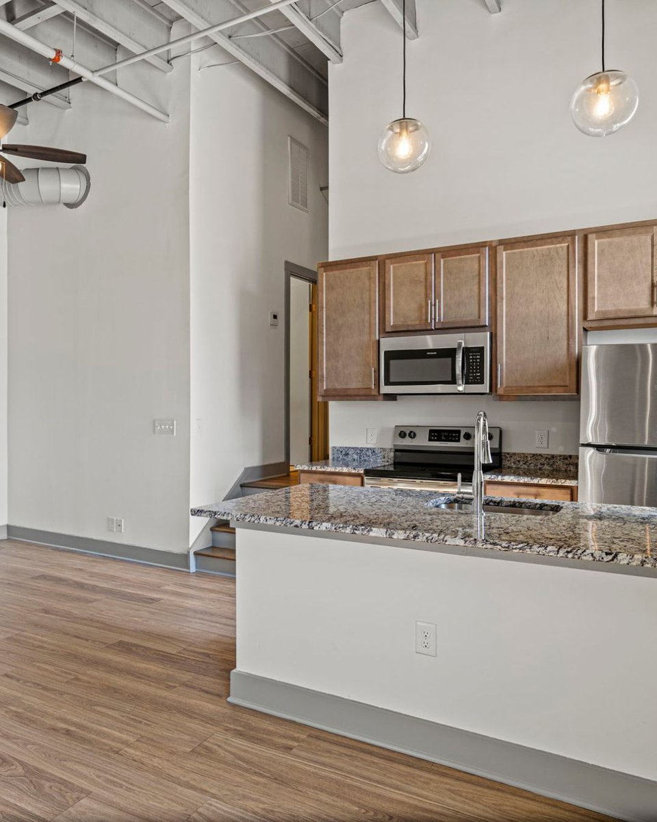 LegendPropGroup's tweet image. We have some amazing 1 bedroom apartments starting at $1309/month at Exchange Place in #RVA. Exchange Place is an all inclusive apartment building located in Shockoe Slip near Richmond gems like Soul Taco, the Canal Walk, and more!

Visit buff.ly/3Y4WWWr to learn more.