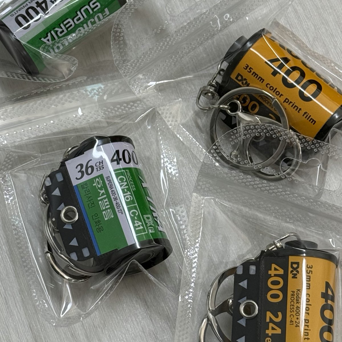 사랑하는 성진이의 첫 솔로 데뷔를 기념하여 ₊⁺⊹
성진이의 순간들이 담긴 필름 키링 이벤트를 진행합니다! (˶ᵔᵕᵔ˶)♡ᐝ

앞으로도 함께 써내려갈 성진이의 새로운 순간들을 기대하며… 

☽ RT 추첨 2분께 필름 키링 (랜덤 1종)을 드립니다

☽ 당발 11월 내