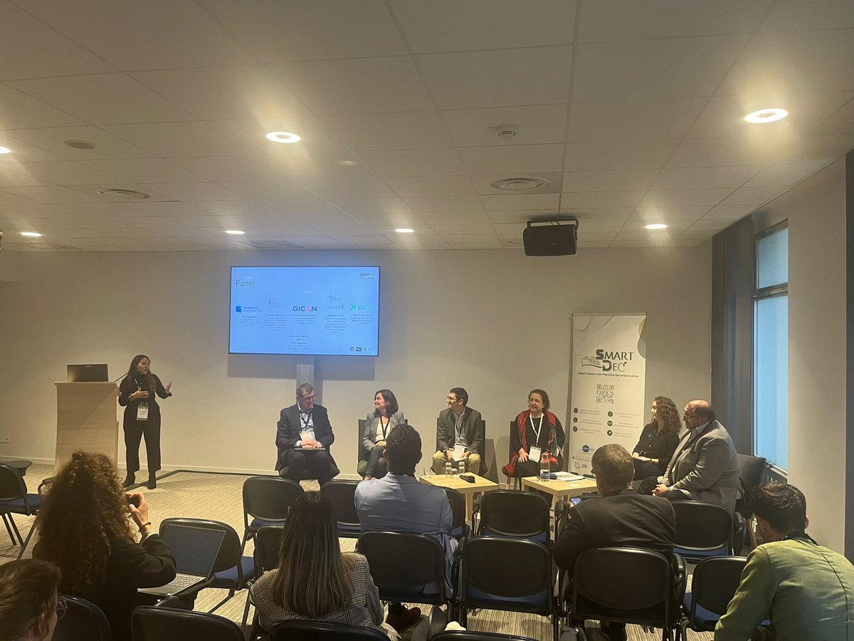 IMDOIreland's tweet photo. A very interesting panel discussion this afternoon at #SeaTechWeek with IMDO’s Paul Brewster and @ShannonFoynes @JerryHallissey at the SMARTDEC workshop on maritime transport decarbonisation in Europe hosted by Pôle Mer Bretagne Atlantique
@MarineInst https://t.co/jki4HoCbcz