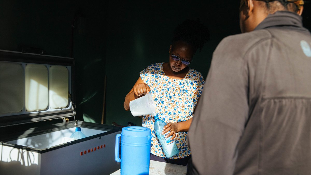 Acumen's tweet photo. Our latest report shows that amid economic downturns, customers of Acumen’s investees reported increased financial resilience.

Find out how these social enterprises create a safety net for MSMEs by positively impacting their drivers of income. https://t.co/r1TLiqMQ3g https://t.co/vlzFCh9eP8