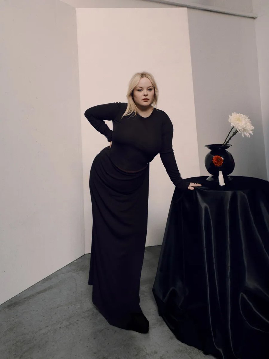 NoContxtBton's tweet image. Nicola Coughlan photographed by Agnes Llyod-Platt for TIME

🔗: time.com/collection/nex…
