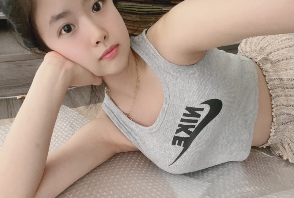 mindf123's tweet photo. 추석엔 다들 머해요 ?본가를 가나요 ?
ㅜㅜ 전 혼자 집콕 외롭고 답답하네요 
저랑함에 추석 즐겁게 보낼사람없나요 ?
#일탈 #만남 #섹스 https://t.co/jTME4yZp5z