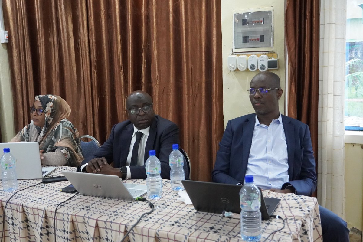OmsTchad's tweet photo. Grâce à @ffmuskoka &amp; @ILO, @santeTchad, en collaboration avec @omsTchad, organise du 14 au 16/10/24 à #Bakara, la formation complémentaire de 30 membres du Comité d’hygiène &amp; sécurité du CHU RN sur l’utilisation de #HealthWISE pour assurer la protection du personnel santé #Tchad. https://t.co/lEQQeIR4He