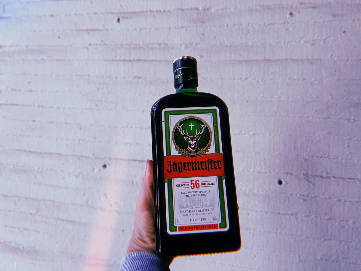 Jagermeister_es's tweet image. 🚨 sorteo la botella de jägermeister que acabo de pillar de la oficina 🚨
 
✅ sígueme
📷 y dale a RT 

(cierro en 24h)

pa que luego digáis...
