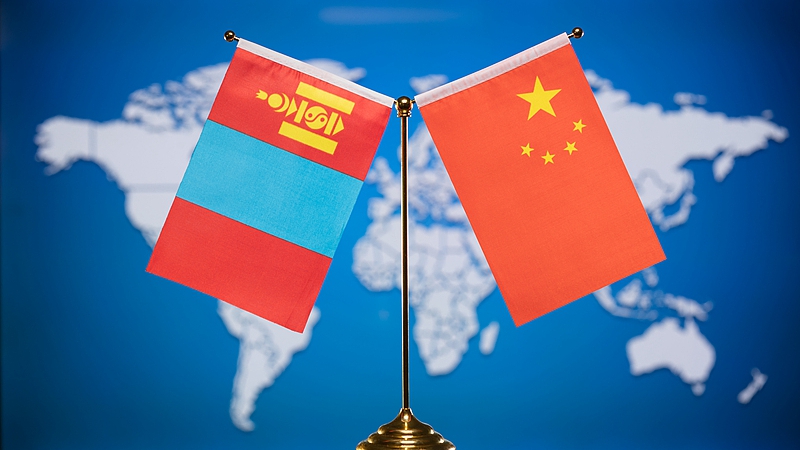 It is inspiring to see the exchange of congratulatory messages between the leaders and FMs of our two countries. I am confident that our joint efforts will surely herald a China-Mongolia relationship that shines under bright sunlight.☀️