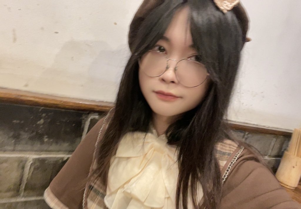 eezzhhh's tweet photo. 新衣服啦啦啦 https://t.co/2E5ECxV6p4