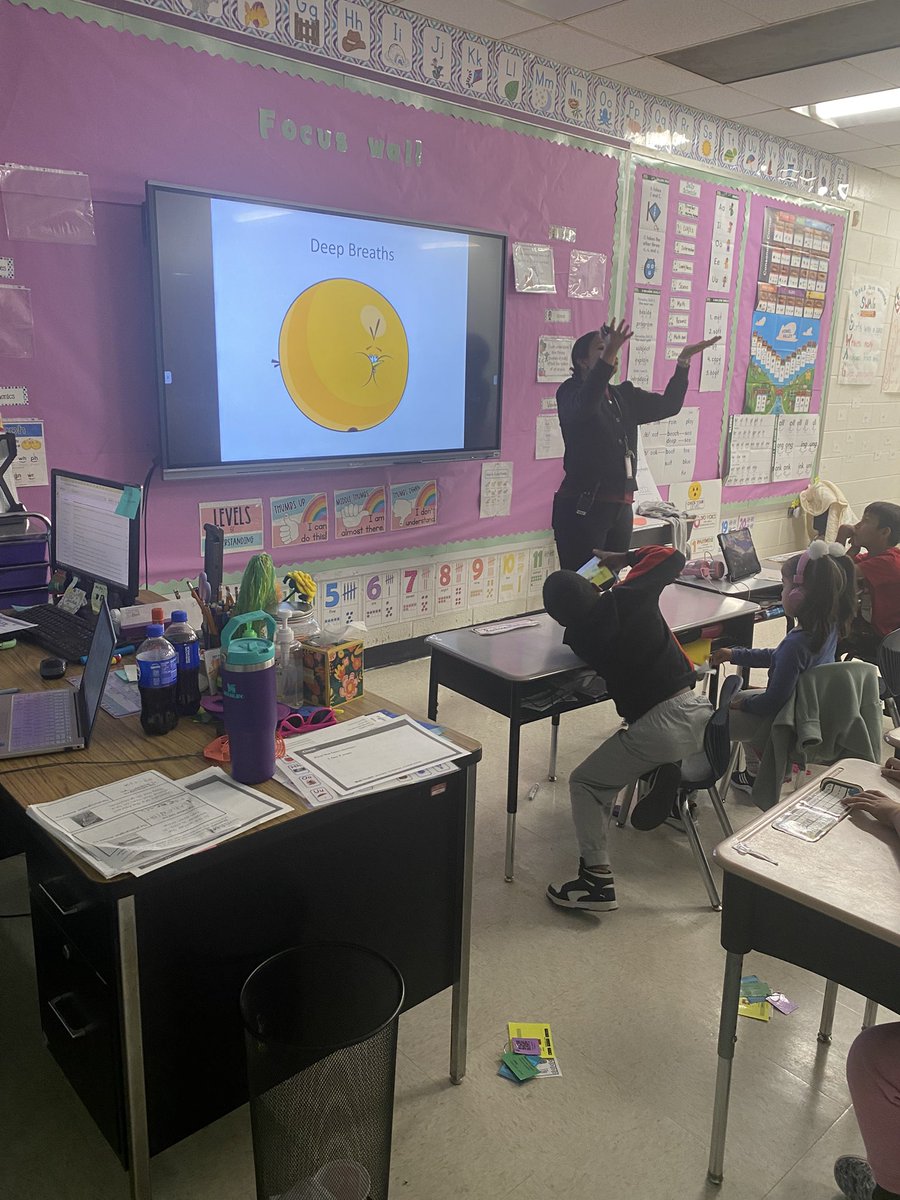 sdmurphy617's tweet photo. Best School Counselor EVER! Thank you Mrs. Mejias for guidance lesson on anti-bullying. @Scurlockbears https://t.co/XFwF9qlk2l