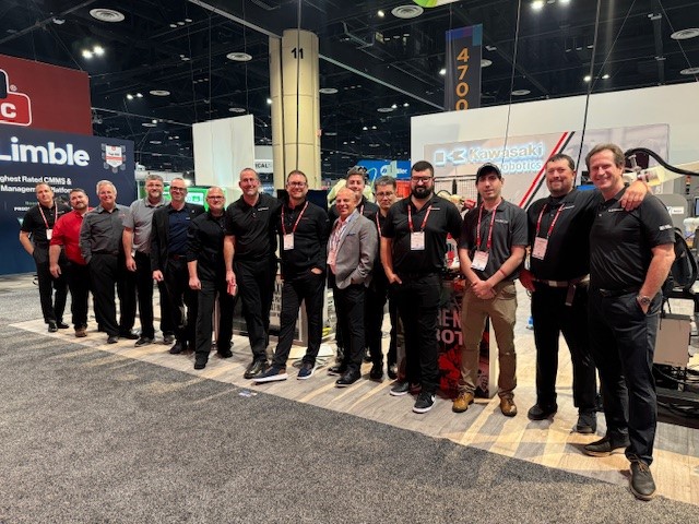 KawasakiRobot's tweet image. Day 2 at #Fabtech! Join us in the WEST Hall for live demos of our #welding and #machinetending #robotic solutions. Connect with our trusted partners #Hurco, #WauseonMachine, #MeltonMachine, and #Kawasaki #specialists and #engineers. 

#KawasakiRobotics Booth# W4713 🤖