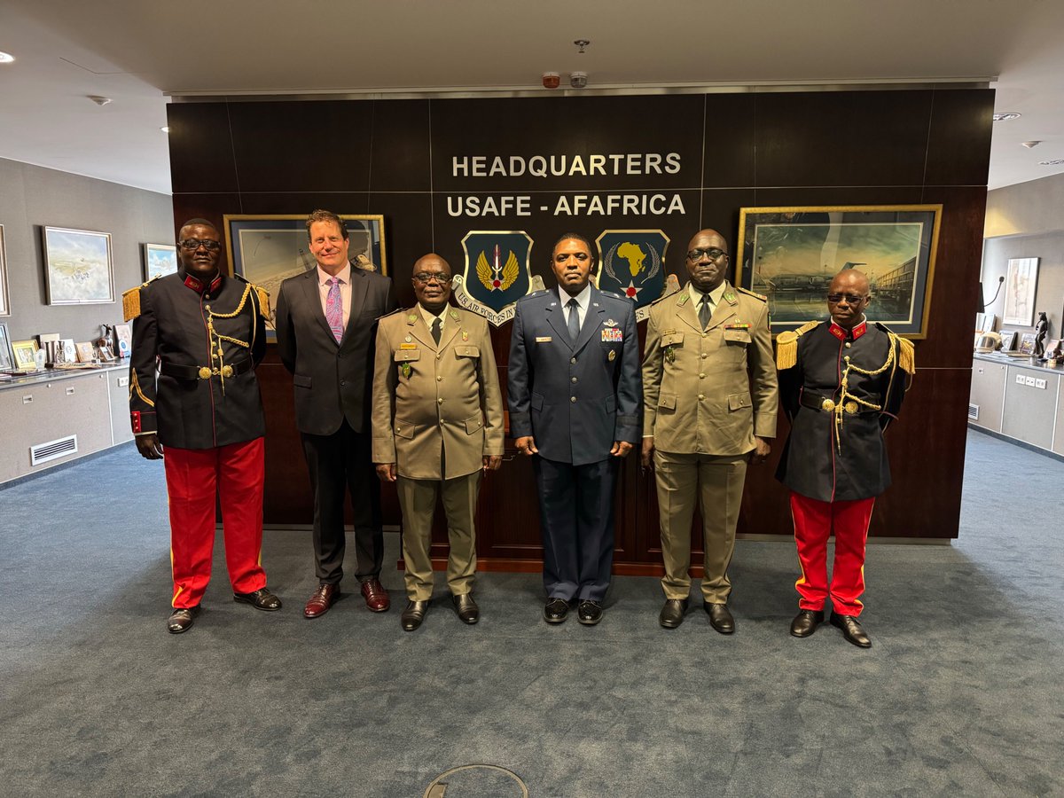 USAfricaCommand's tweet photo. #ICYMI Officials from the Republic of Congo, including members of the Congolese Defense Forces Band, visited with the U.S. Air Forces in Europe and Africa Band Oct. 15 at Ramstein Air Base, Germany.

#StrongerTogether #AFAFRICA #USAuCongo #USEmbassyBrazzaville #USAFBands https://t.co/7EvSeFLLBH