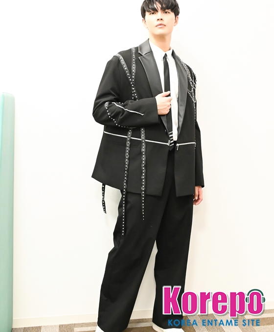Kkorepo's tweet image. 「個別インタビュー」#UK（元 #Apeace）　3年ぶりに2ndミニアルバム『vivid UK』をリリース！　「絶対諦めない男UKが皆さんを絶対に幸せにします！」
#ユーケイ　#vivid_UK
🔗korepo.com/archives/14790…