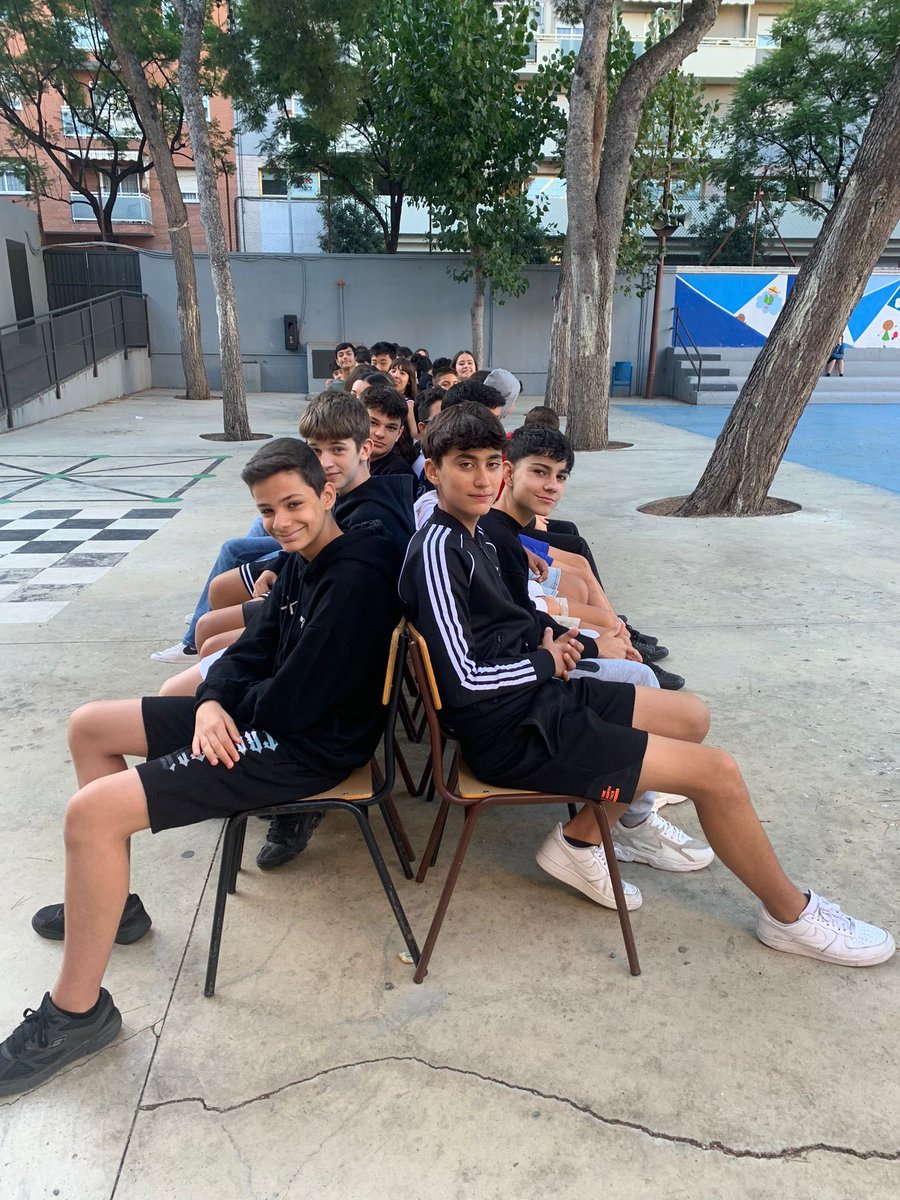 Col_Maria Rosa Molas tweet media