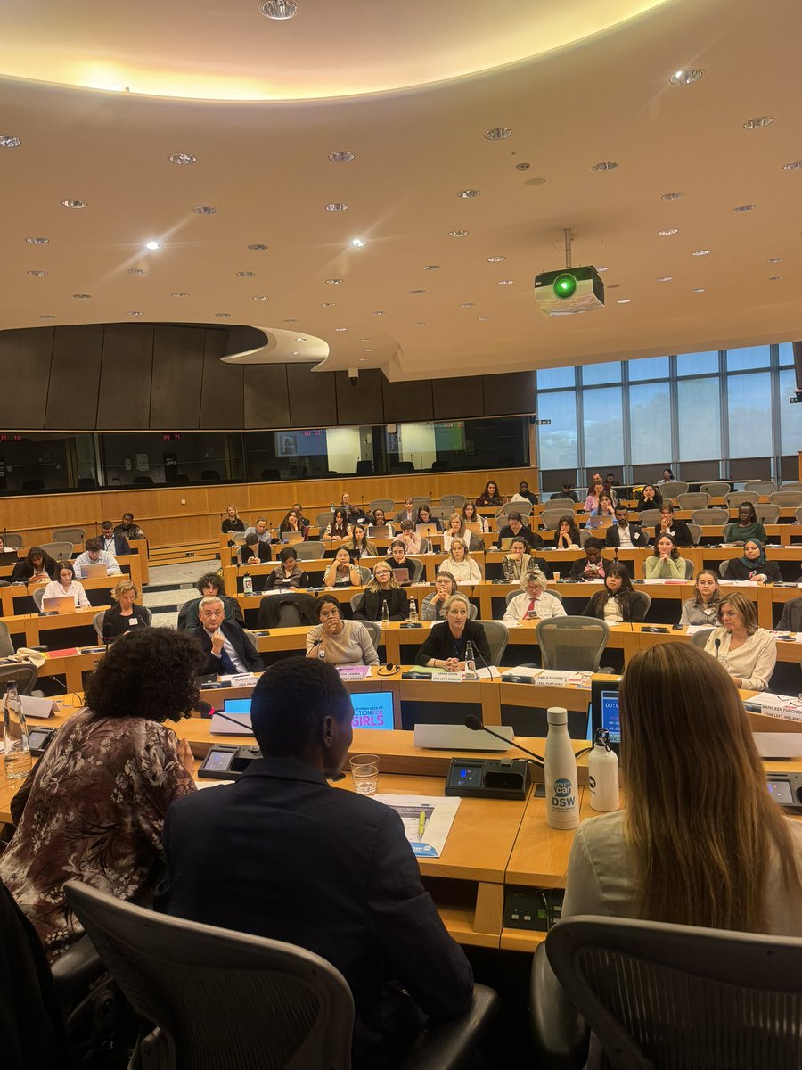 EUgirlsweek's tweet photo. Live from the European Parliament🎥
Making girls’voices heard by the newly elected MEPs🗣️ 

#EU4Girls https://t.co/yeqty01mGB