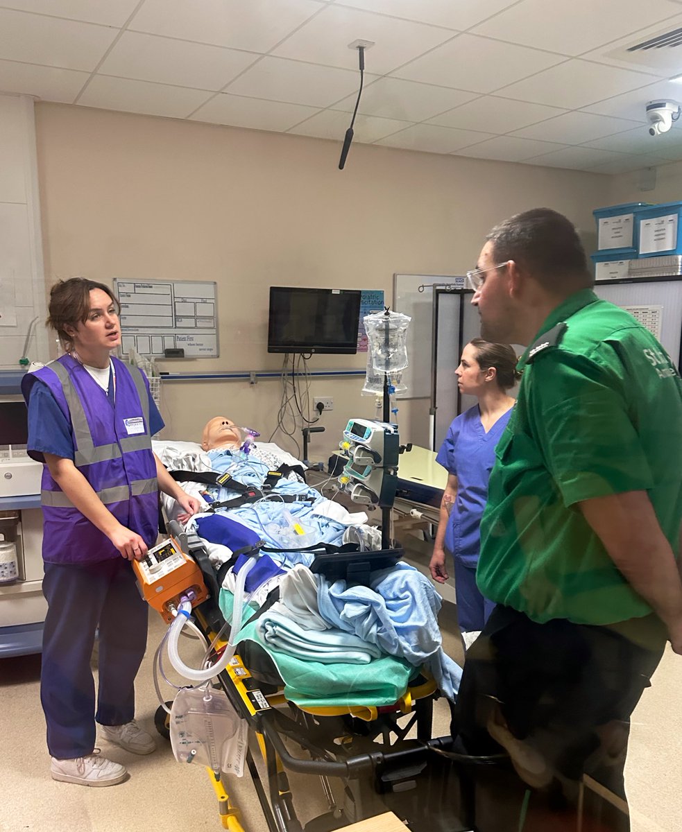 Great to see <a href="/stjohnambulance/">St John Ambulance England</a> supporting a critical care transfer course at <a href="/UHSussex/">University Hospitals Sussex</a> today for those of us joining the anaesthetics on-call rota next month (😬)