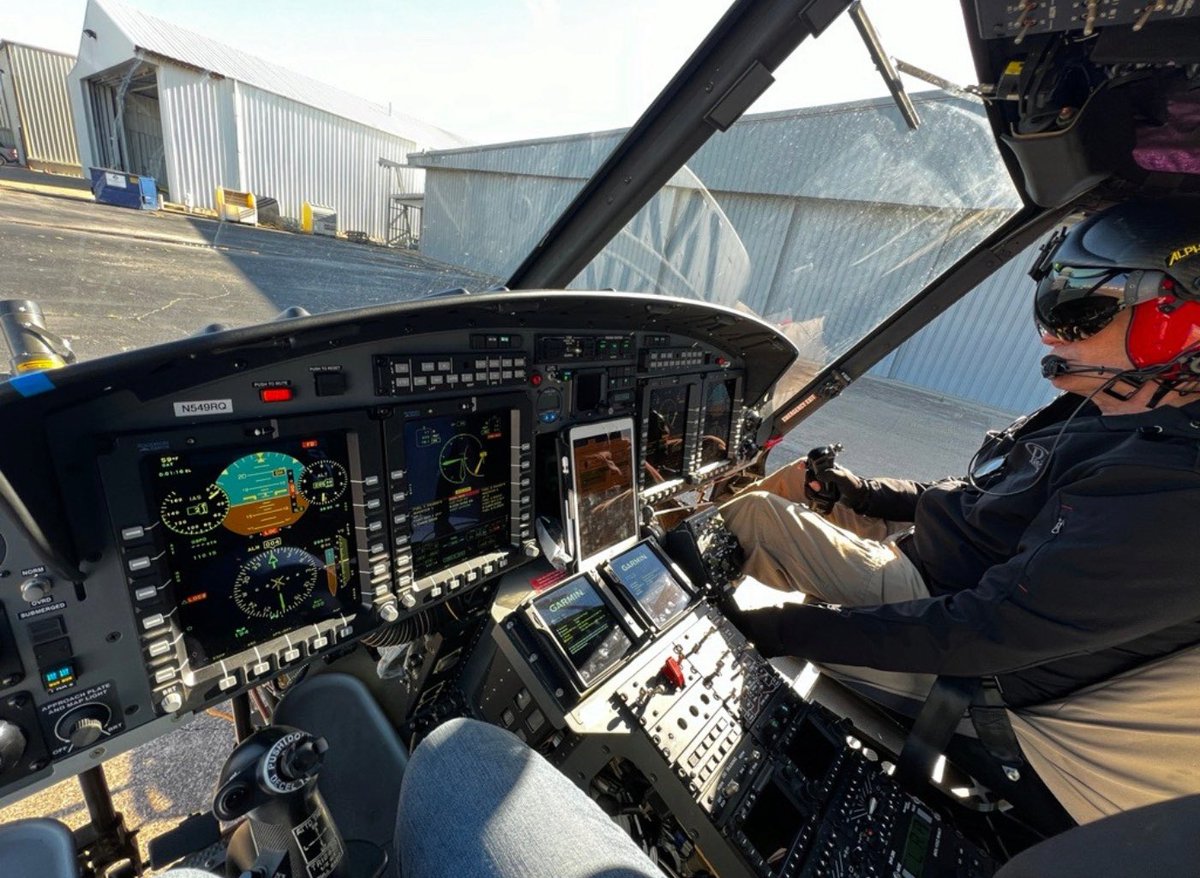 FAR_MAROC's tweet photo. #MMF_EXCLUSIF #ForumFARMAROC #BELL412
خاص بالمنتدى العسكري المغربي،  فارماروك، صور حصرية للمروحية الثانية  #BELL412EPI  التي سيتم تسليمها قريبًا للبحرية الملكية.
تجهيزات المروحية: 
- Leonardo Osprey 30 Multimode Maritime AESA Radar
- L3 Harris WESCAM MX-10 
- L3 Harris Long-Range Active Sonar (HELRAS)