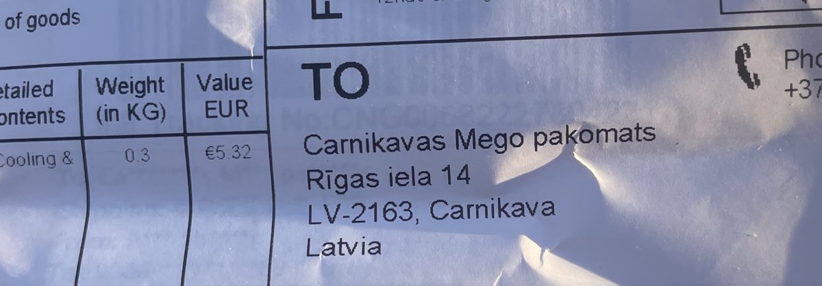 šitā man vēl nebija gadījies. Sūtījums no Ali … muitojams, pienācis <a href="/Latvijas_Pasts/">Latvijas_Pasts</a> … teica, ka nākmreiz vajdzēšot izziņu, ka esmu pakomāts ;)