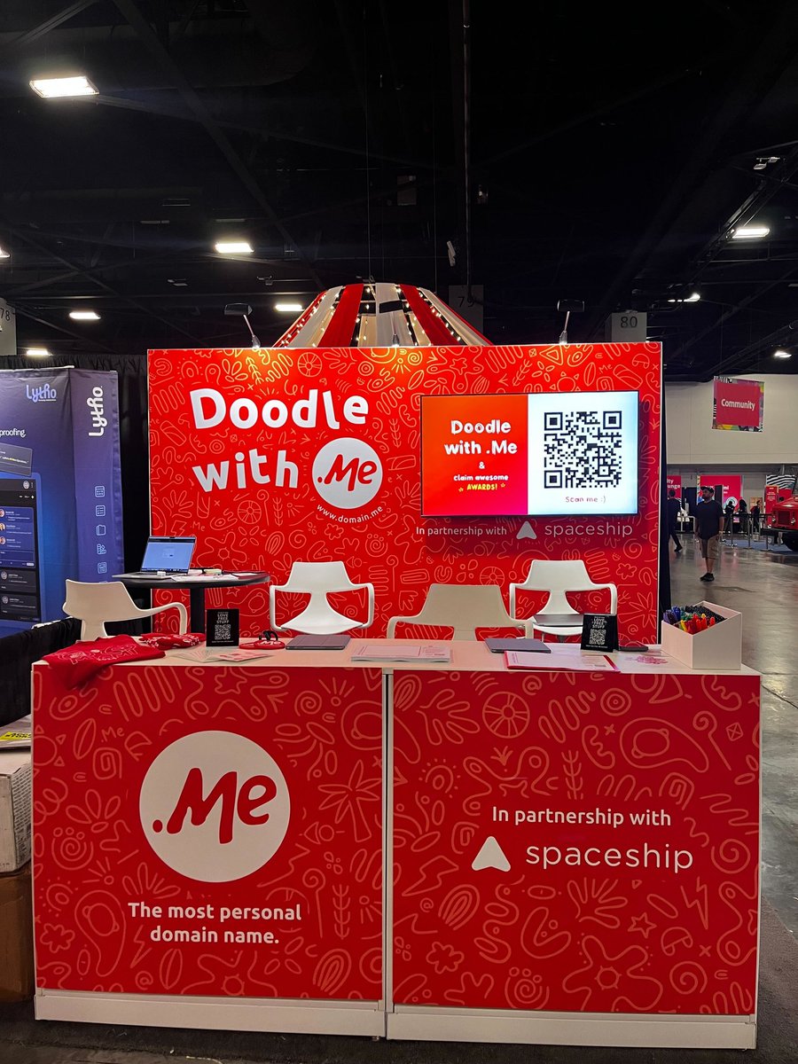 domainME's tweet image. We're thrilled to be part of #AdobeMAX in Miami this year with @spaceship! 🇺🇸🌴 

It's been an incredible experience for the team, connecting with creative professionals and showcasing the power of .ME domains. We’ve had a great response to our contest doodlewith.me 👇