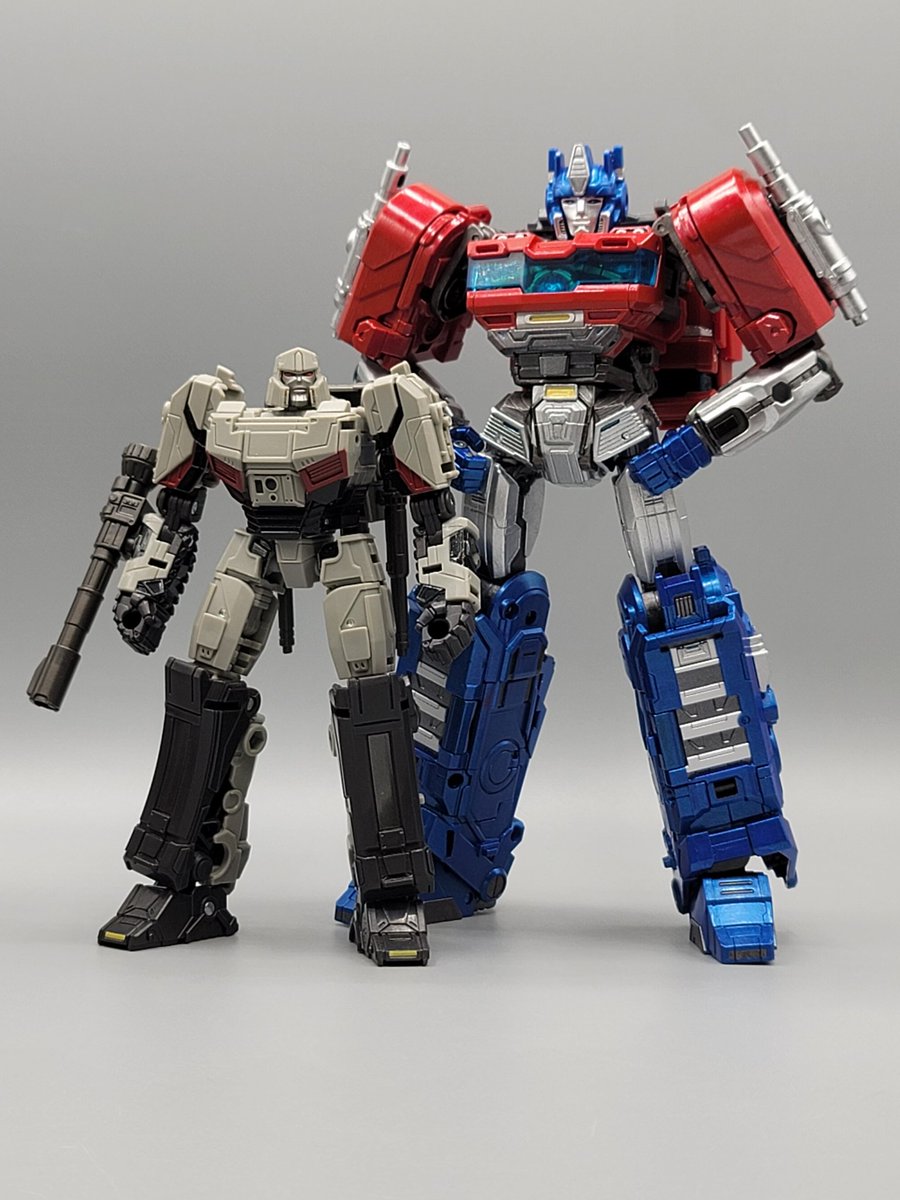 mktrhrs's tweet image. SSのONEメガ様、ジャンクショップUSAさんで購入♪
すごく良いです。

確かにくすんだグレーだし小さいですが、密度感があってサイズの割に重く感じます。
可動と渋みはパーフェクト。
フル平ピン留めなので分解塗装は無理ですが、紫下地に透けるシルバーとかでいつか塗ってあげたいです。