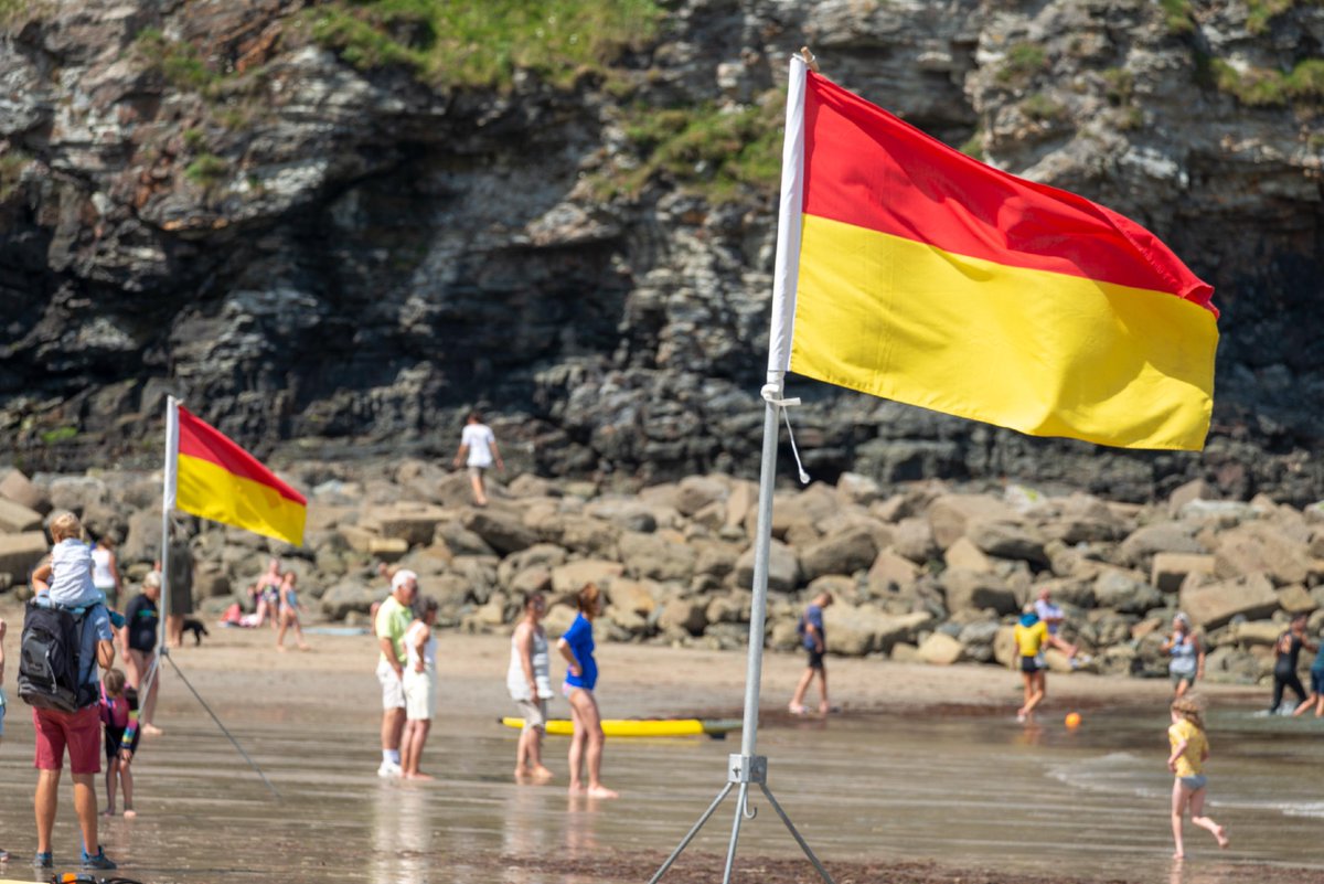 Cornish Escapes tweet media