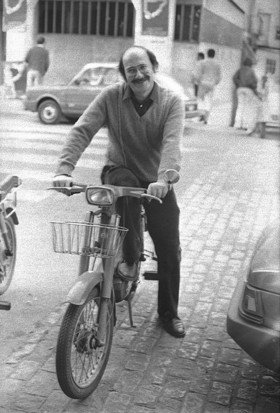 Antonio Skármeta (1940-2024)
 
Ardiente paciencia, siempre!!