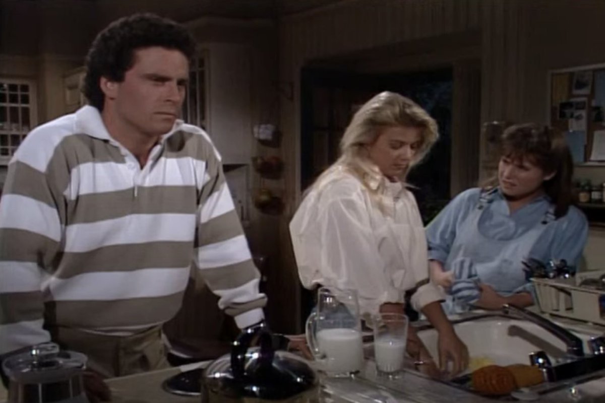 dimeraoffspring's tweet photo. EPISODE 38:
💕Obsessed with Logan family scenes! Oh boy times do change, only one face is the same these days 😆

😢Also, killing #StormLogan was a waste of good genes 😻

#BoldandBeautiful #BoldandBeaitiful #Soaptwitter @BandB_CBS https://t.co/0RPyod6PoN