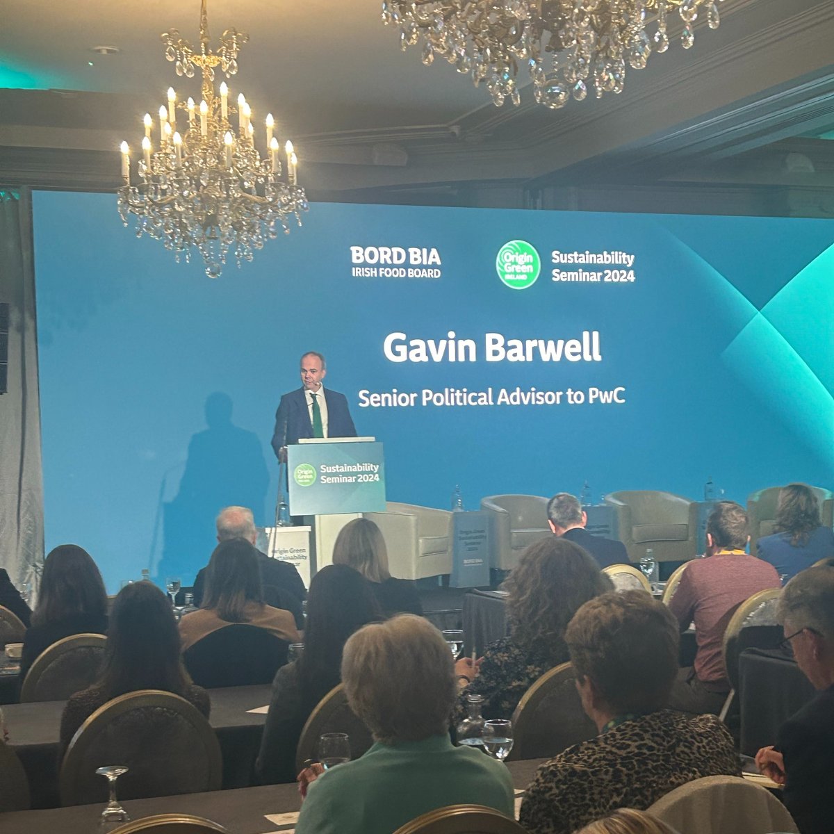 Gavin Barwell, Senior Political Advisor to PwC, highlighted three key global issues: geopolitics vs. climate risk, populism, and demographic shifts. 

“When we apply ourselves to these problems, we can find a solution”.

#PwCIreland #SustainabilitySeminar #OriginGreen