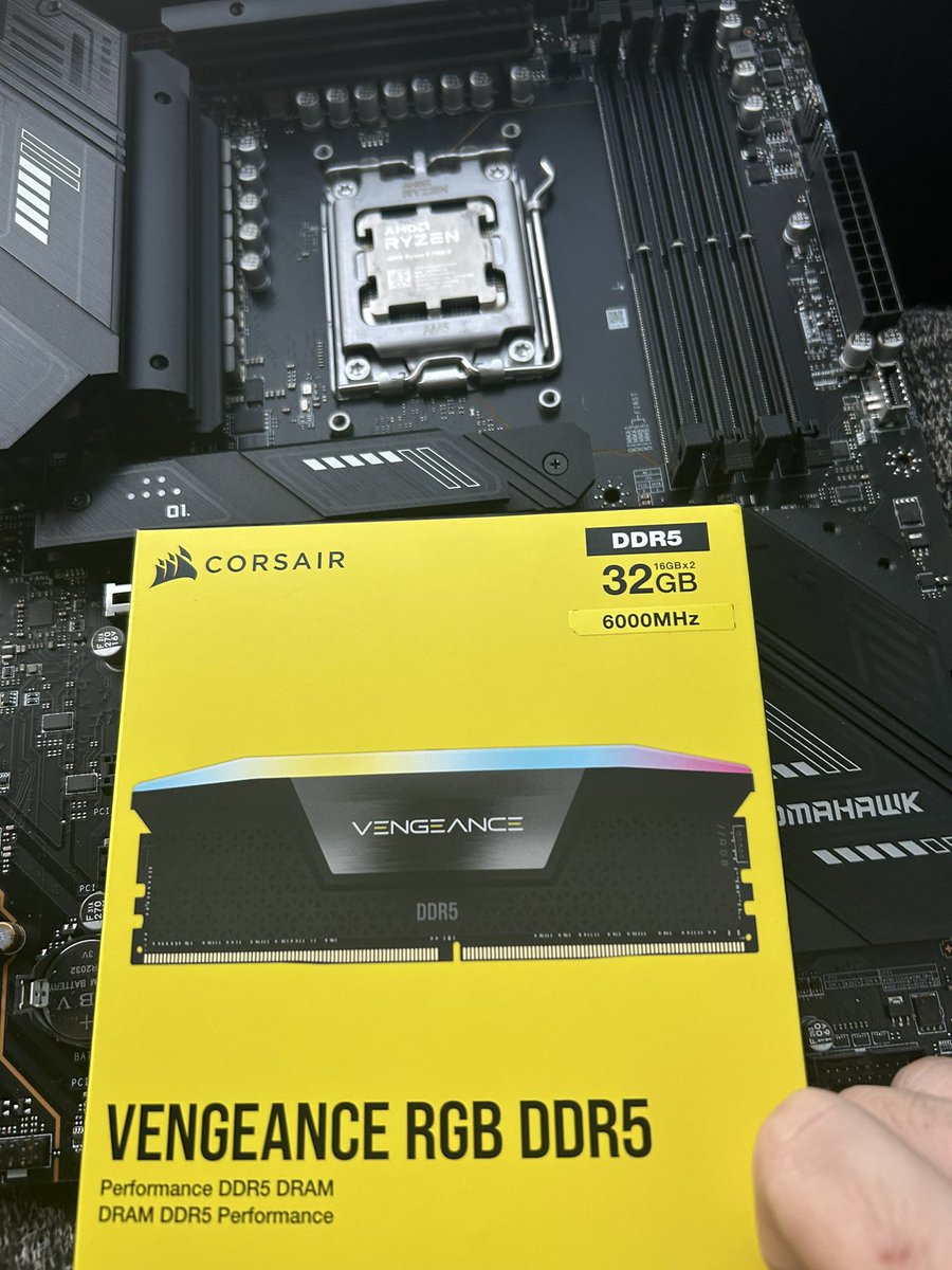 SmokeTalksTech's tweet image. Nothin’ better than grabbin’ some new parts! After I’m done testing these, they go straight to my fiancé!😁