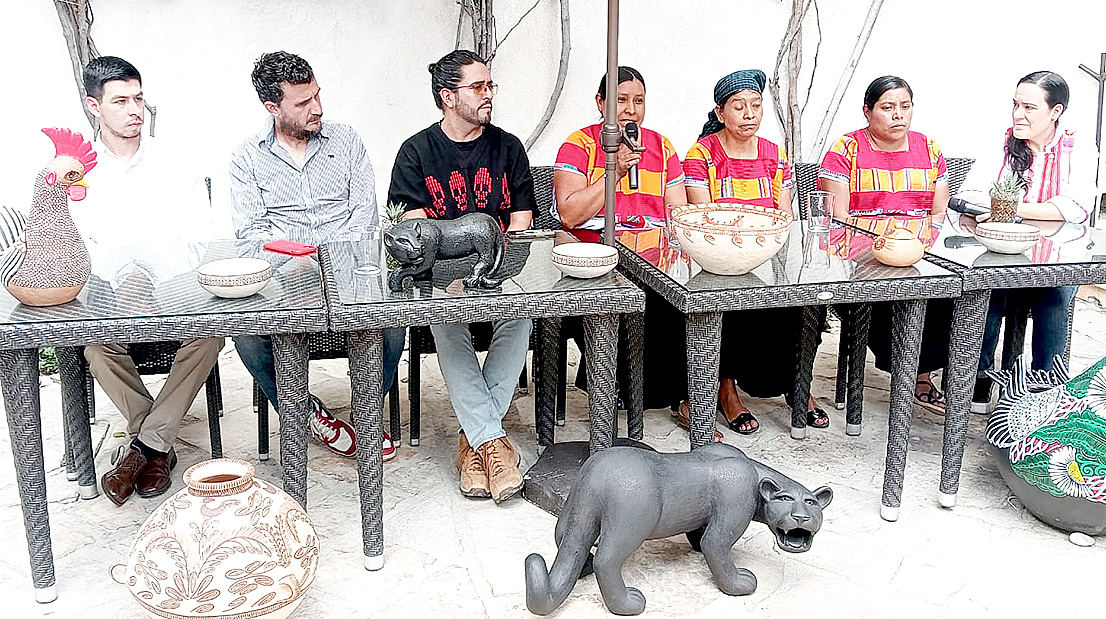 diariocontrapoderenchiapas.com/v3/index.php/c…
Artesanas de Amatenango son afectadas por bloqueos y falta de turismo