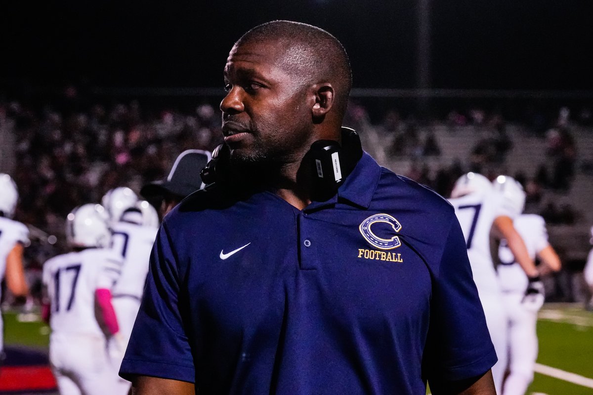 CasteelFootball's tweet photo. Congrats to Head Coach Dr. Bobby Newcombe as the Arizona Cardinals High School Coach of the Week after the Colts’ 4-overtime win at Perry last week!
@CoachNewcombe @CasteelAthletic @casteeltdclub @CUSDAthletics 
📸:@AriannaGrainey https://t.co/yJzETzVejy