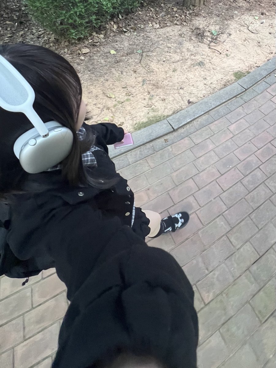 채채 tweet media