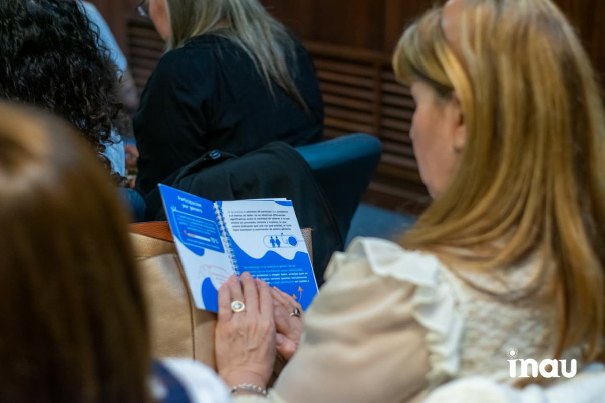 🔹 Hoy presentamos los resultados del Ciclo de Talleres Parentalidades Comprometidas, una herramienta clave para fortalecer el rol de las familias en el desarrollo de niñas y niños 👧🏽👦🏻