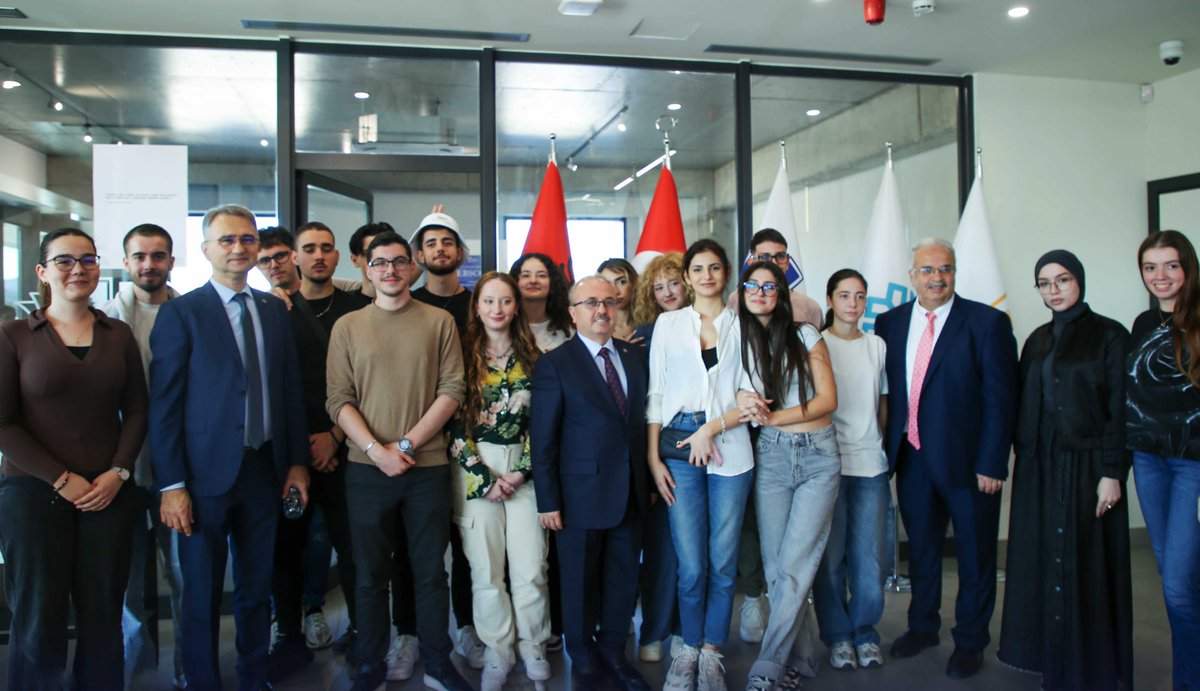 Tiran New York Üniversitemizin 2024-2025 akademik yılı açılış töreni, Başkanımız Prof. Dr. <a href="/Birol_Akgun/">Birol Akgün 🇹🇷</a>, Yönetim Kurulu Üyemiz Prof. Dr. <a href="/_MehmetOzkan/">Prof. Dr. Mehmet Özkan</a> ve Tiran Büyükelçimiz <a href="/TKaganAtay/">Tayyar Kağan Atay</a>, Arnavutluk Meclis Başkanı Elisa Spiropali, Büyükelçiler, Rektörler, Akademisyenler, Türk ve