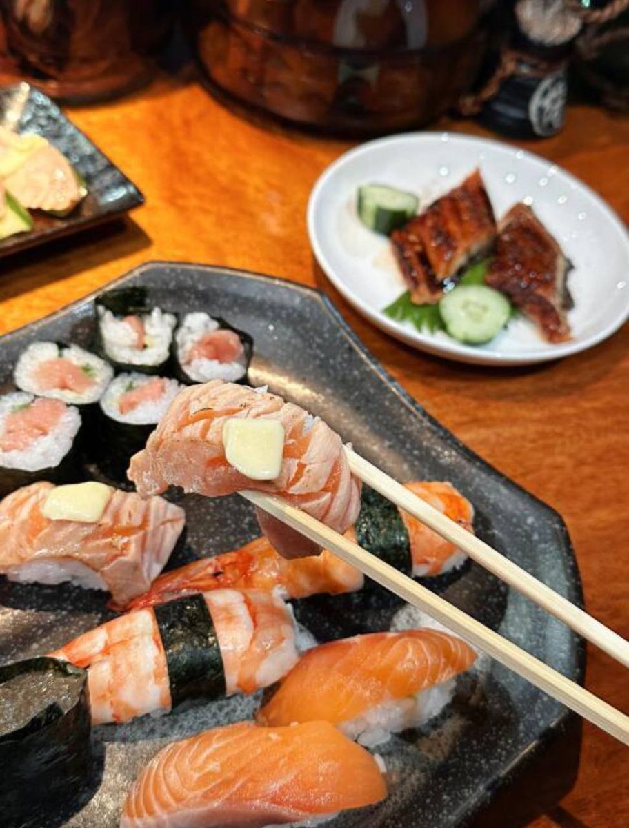 biketune2's tweet image. Looking through the photos on my phone, I miss the Omakase I had when I traveled to Japan😍