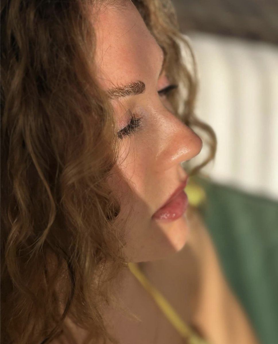 💛 <a href="/burcu_ozberk/">Burcu Özberk</a> #BurcuÖzberk