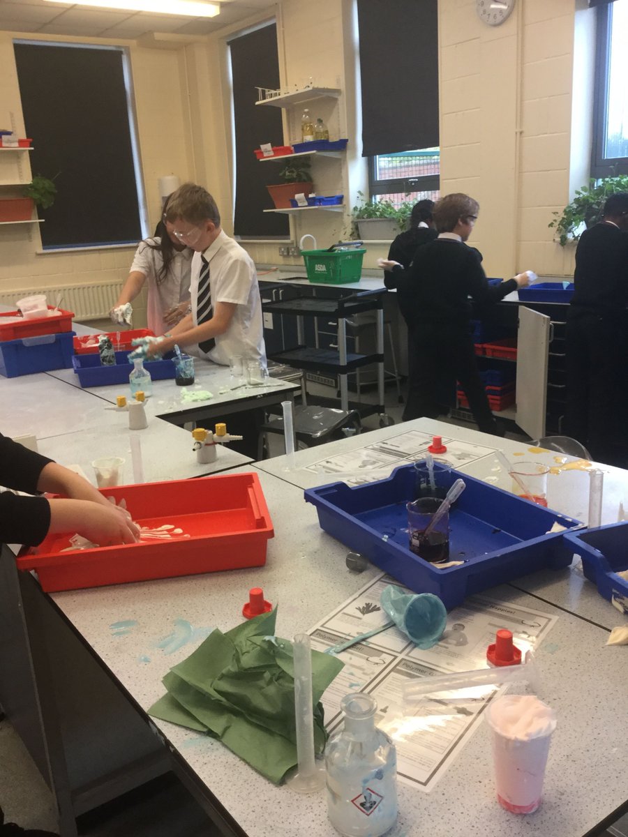📣 During week six of Science Club, the students investigated the use of polymers in everyday household products, following on from the Superheroes theme two weeks ago!

Read the full story here 👇 
buff.ly/3BX7Wh1