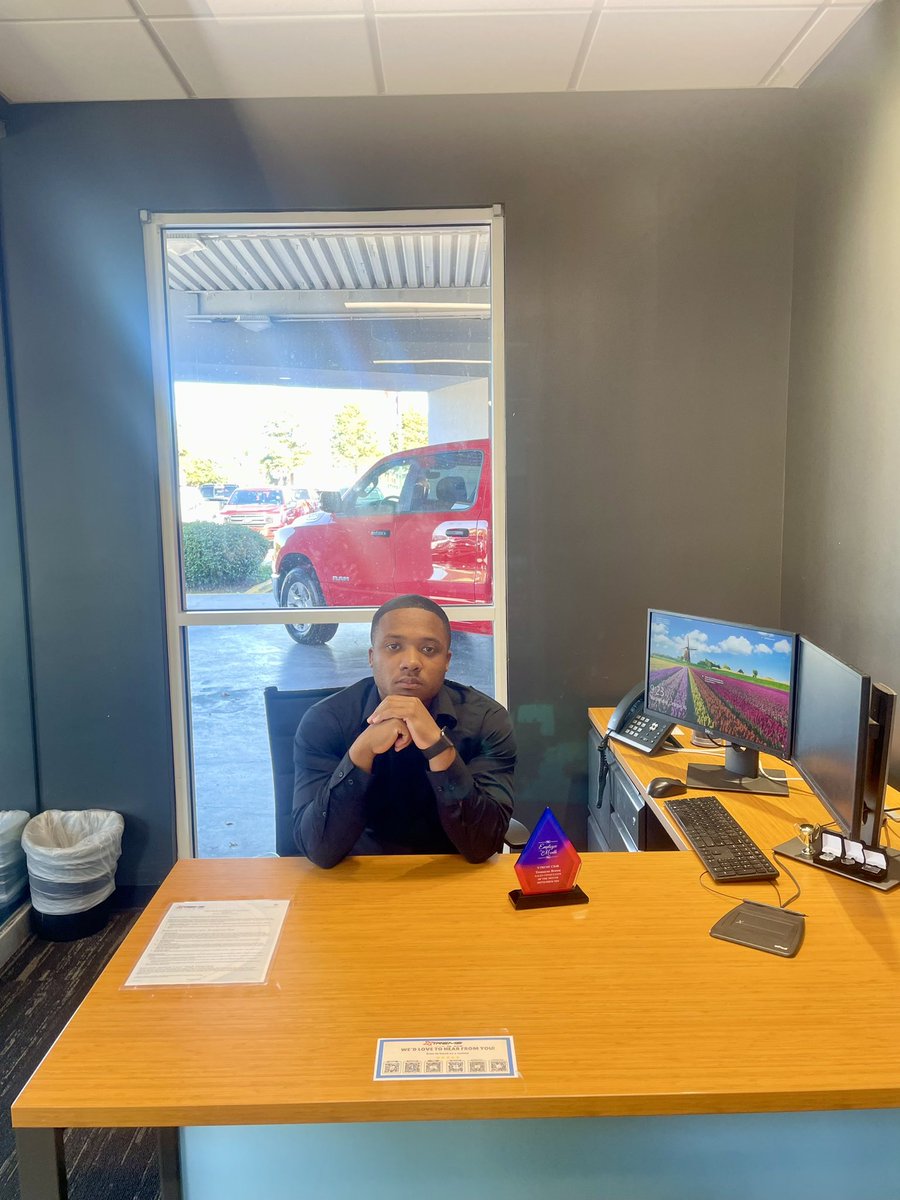 tdream_19's tweet photo. Won Salesman of the Month for September, now we are onto October we have great deals going on. We can get the deal done with good or bad credit if interested in a vehicle can always dm me, and let's get the month of October Rollin! https://t.co/NtphhPYiNX