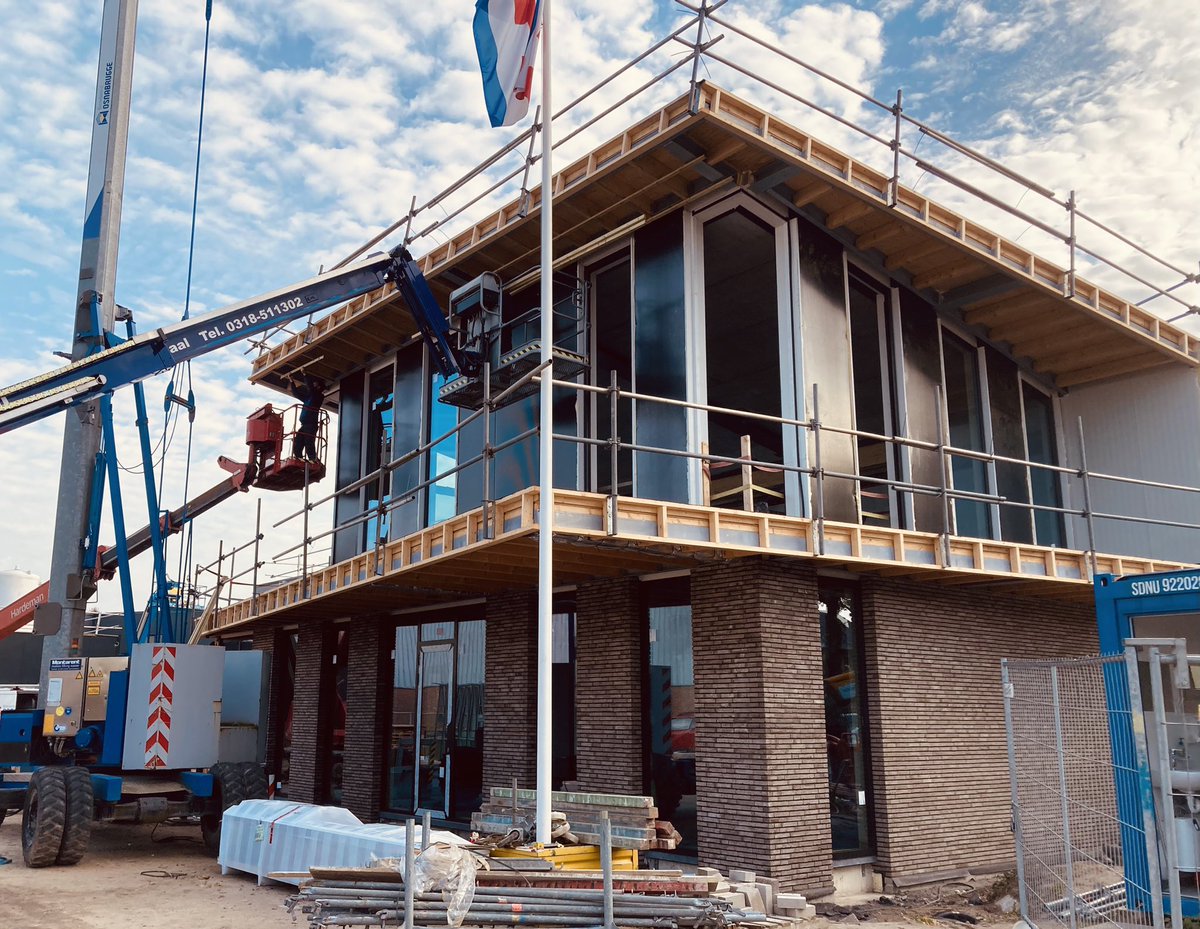 SchoorHenk's tweet image. Bezoek gebracht aan de nieuwbouw van de gemeentewerf van de @gem_Renswoude. Bouwbedrijf Bouwbedrijf Osnabrugge b.v. maakt er iets moois van en ligt mooi op schema. Verwachte oplevering eind Q1 2025 #gemeentewerf #Functioneel #renswoude #IRP
