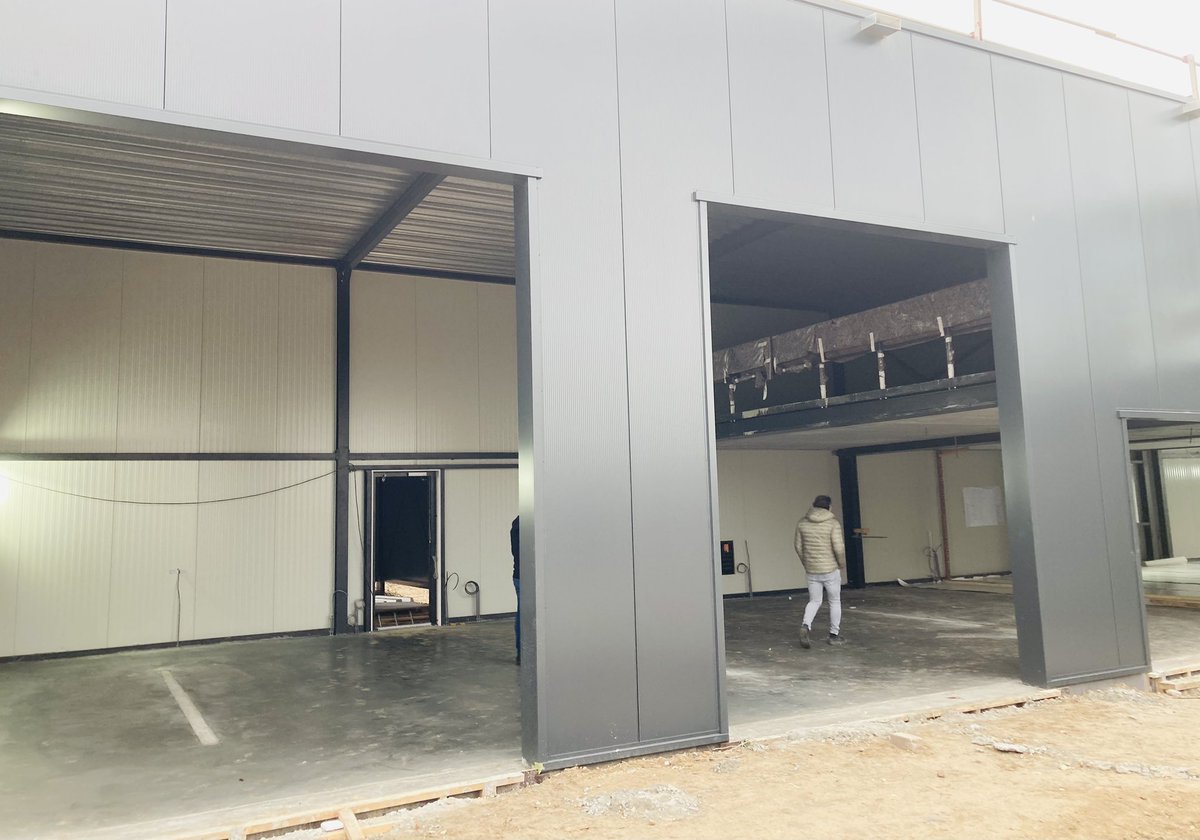 SchoorHenk's tweet image. Bezoek gebracht aan de nieuwbouw van de gemeentewerf van de @gem_Renswoude. Bouwbedrijf Bouwbedrijf Osnabrugge b.v. maakt er iets moois van en ligt mooi op schema. Verwachte oplevering eind Q1 2025 #gemeentewerf #Functioneel #renswoude #IRP