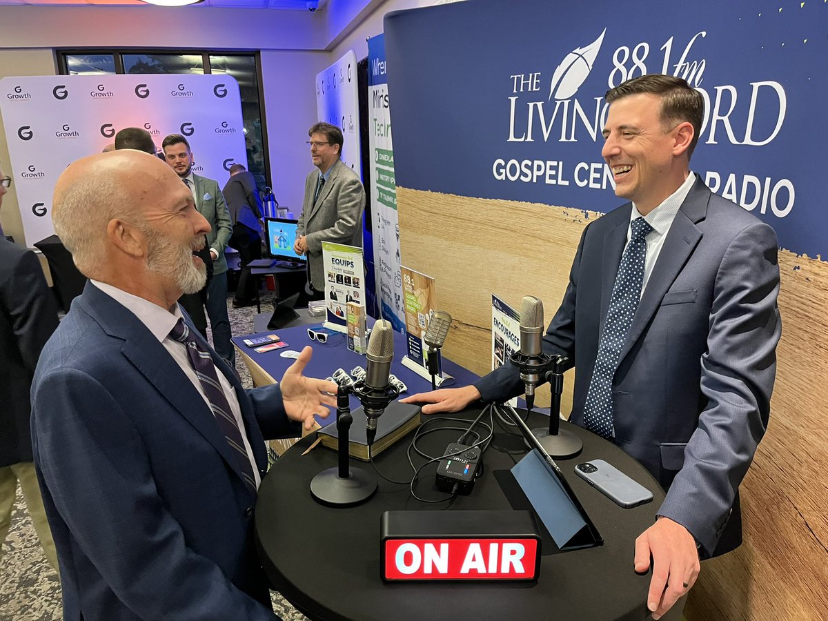 livingword881's tweet photo. We are enjoying seeing old friends and meeting new ones at @SouthwideBF! @TheCrownCollege @clalaw @FaithWinsOrg @1180WGAB https://t.co/eXrs2RPsUc