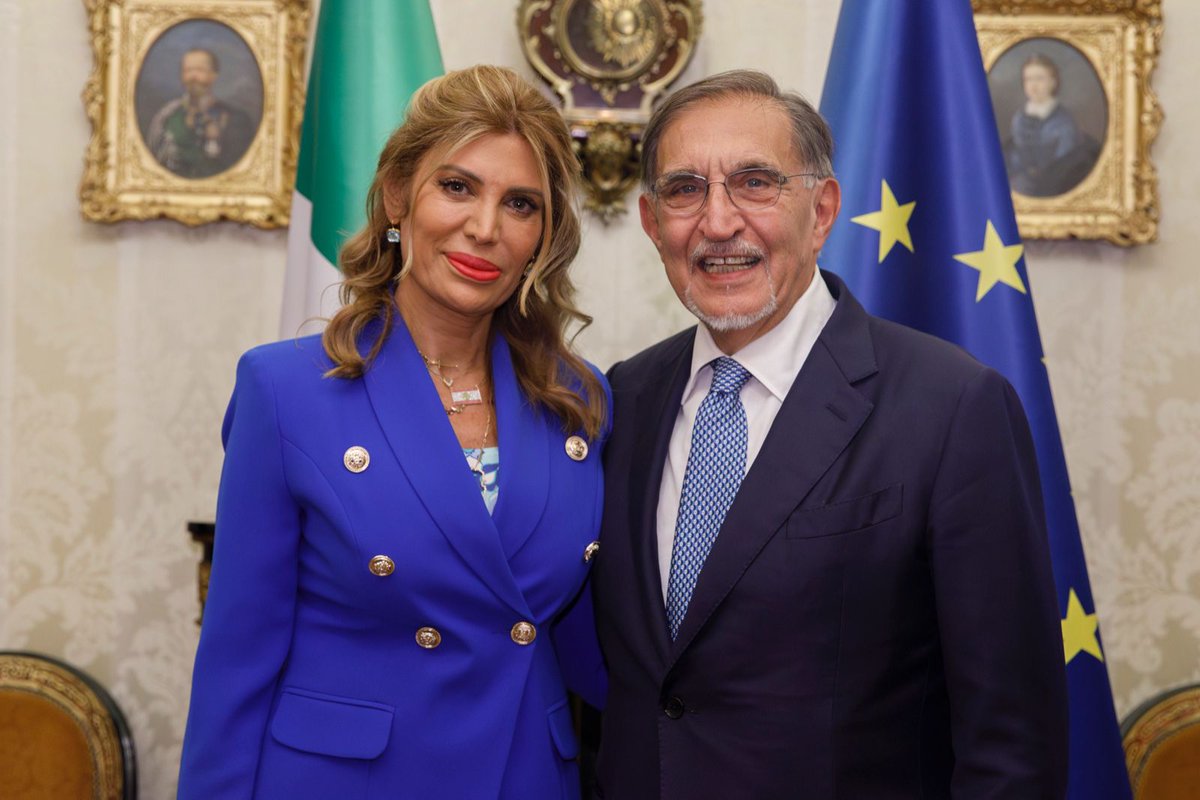 🇮🇹🇱🇧 Il Presidente del Senato <a href="/Ignazio_LaRussa/">Ignazio La Russa</a> con l'Ambasciatrice della Repubblica del #Libano in Italia Mira Daher <a href="/MViolides/">Mira Daher</a> oggi a #PalazzoMadama 🇱🇧🇮🇹