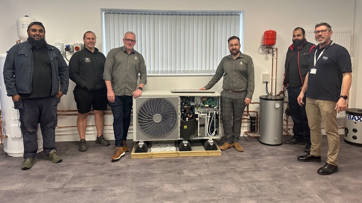 baxiboilers's tweet photo. If you would like to join us for ASHP training, like this group of happy gents (including 'Leaky &amp; Sparky' from Baxi's TIKTOK channel), head here👇 or speak to your local area sales manager!

https://t.co/JZjSAh64MY https://t.co/In3LVESMUG