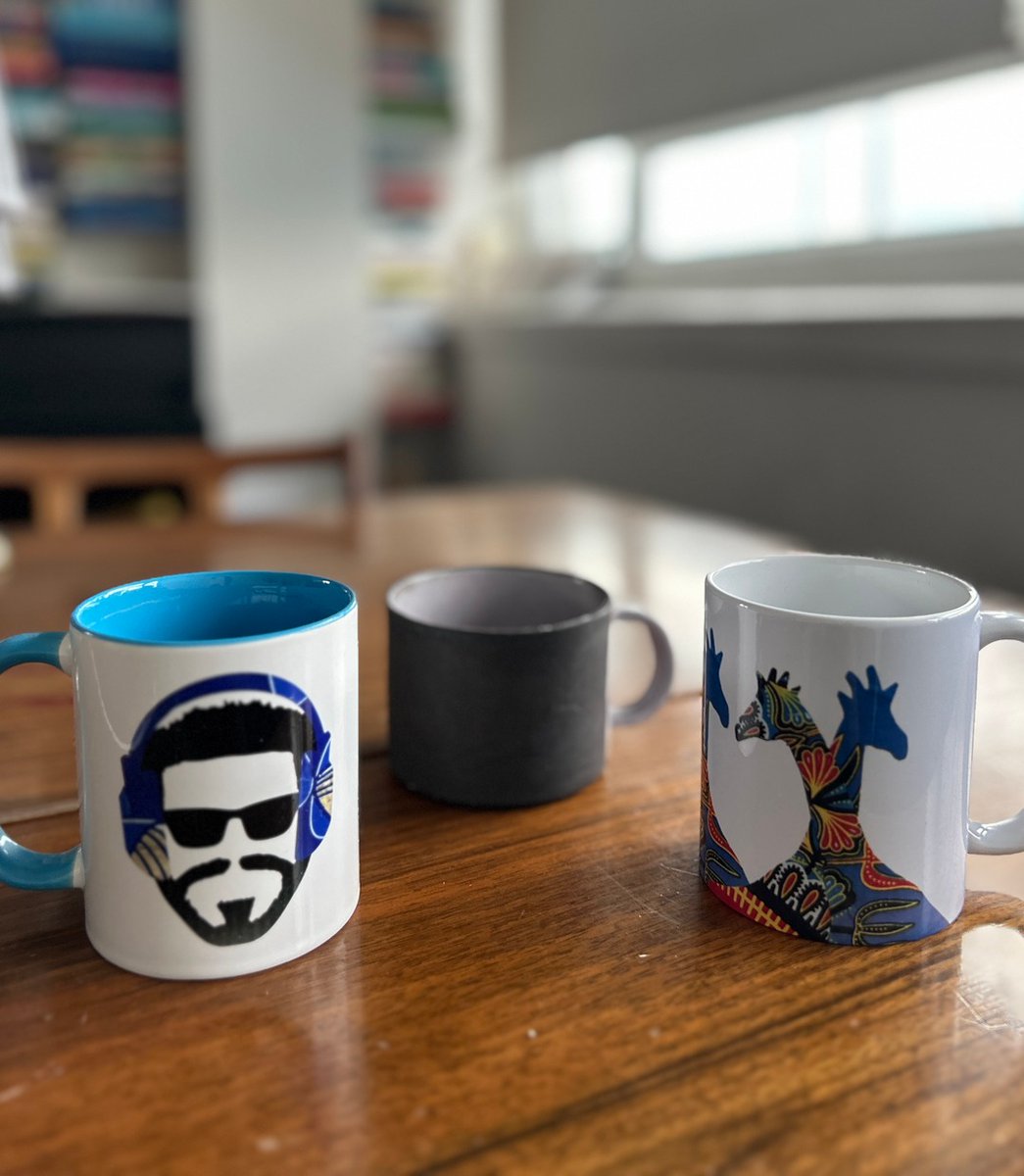 These 3 cute mugs, from brands by Black women, are perfect for gifting: youtube.com/shorts/Wi5gjrG…

- #NakedClayCeramics handmade mugs
- Motif print mug by <a href="/Colourshot100/">Colourshot</a> 
- Cool mug by <a href="/AfroTouchDesign/">AfroTouchDesign</a>

These are faves from <a href="/JanetsList/">JanetsList</a> pop-ups! #BHM24