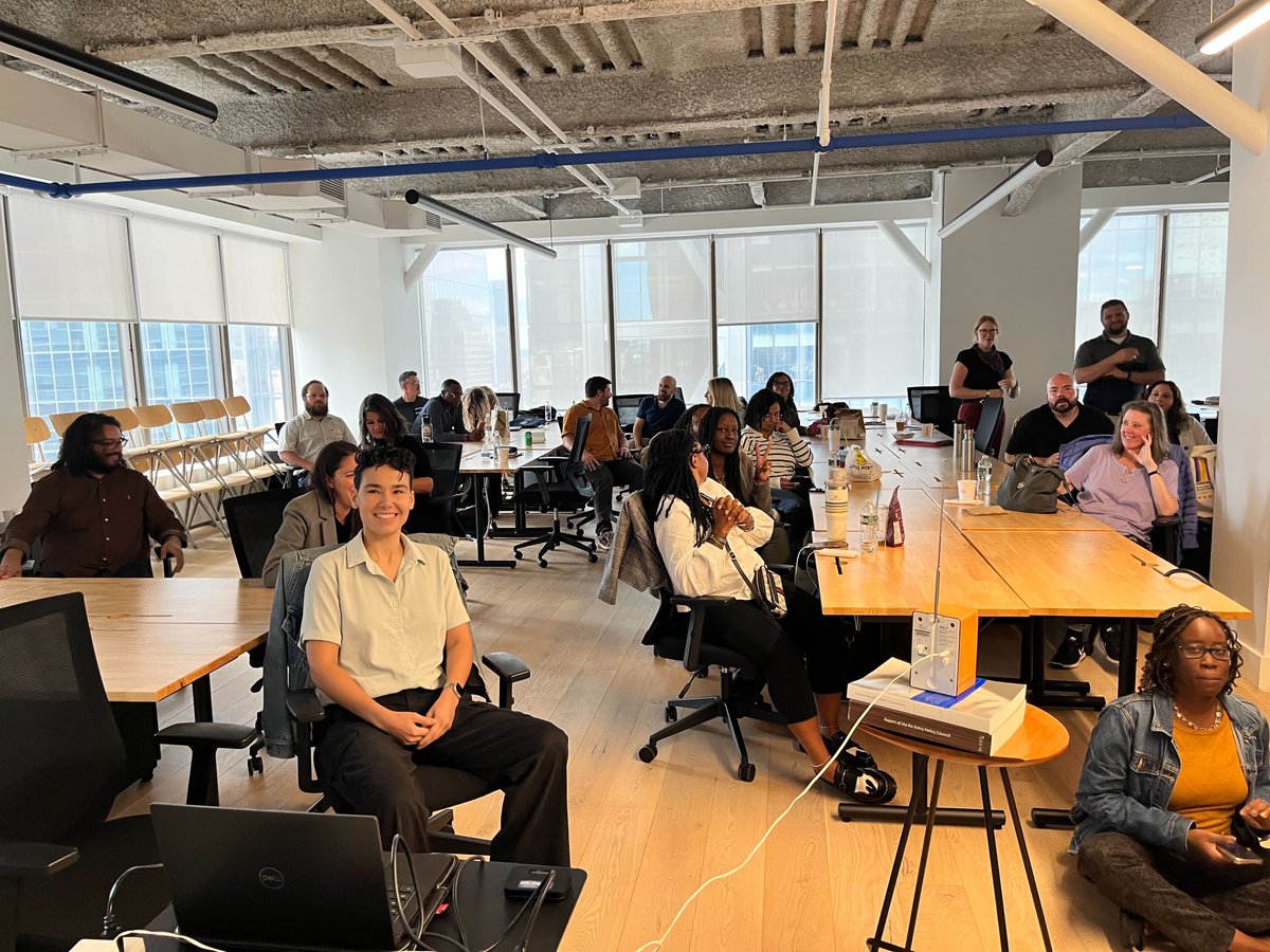 CSGJC's tweet photo. 📣 Last week, #CSGJC Behavioral Health team came together for its yearly divisional retreat. Their contributions includes diverting ppl in crisis away from jails & into appropriate facilities. We look forward to exciting new collaborations and innovative implementations to come! https://t.co/BfO1ENXBa6