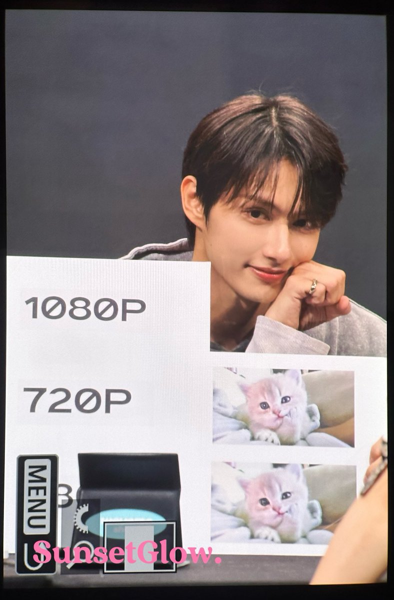 moontomeetyou's tweet photo. noooooooo he’s so CUTE 😭😭 https://t.co/gZPZ7v4x23