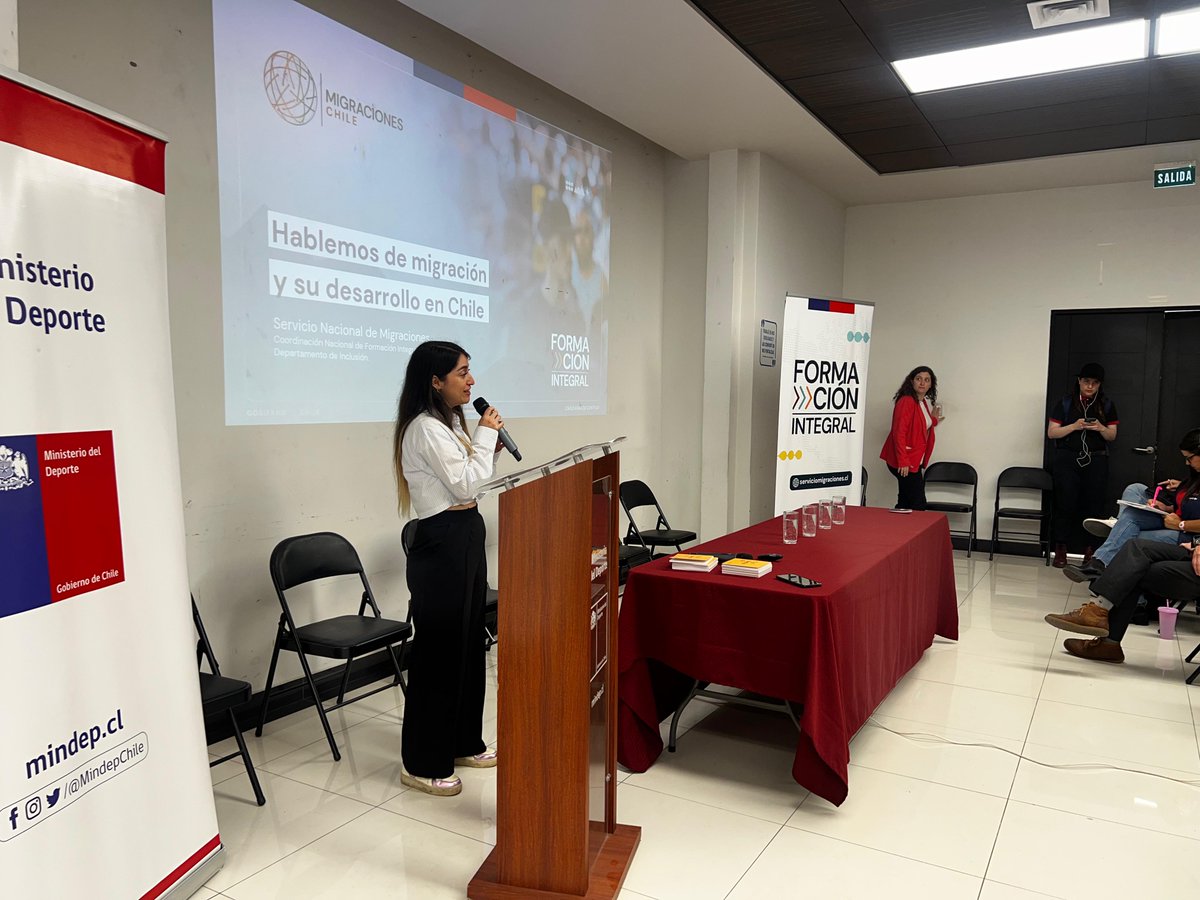 Ministro Jaime Pizarro, fue parte de la jornada “Migración y Deporte, un camino hacia la inclusión",  junto a <a href="/MigracionesCL/">Migraciones Chile</a> dirigida a deportistas migrantes, dirigentes y técnicos, con el objetivo de fortalecer el conocimiento sobre migración e interculturalidad en el deporte 🏈