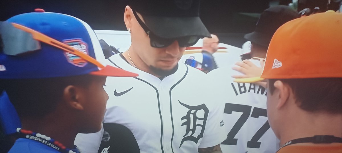 wareship2000's tweet photo. #NewYorkYankees #ClevelandGuardians Two Great Teams, But I Respected #DavidJustice When They Played The #HoustonAstros Some #YearsBack But I Got A New Found #Respect For #TheNewYorkYankees And #DetroitTigers When They Visited #TheLittleLeagueChampionShip Players This Past Summer https://t.co/rGVvvIPIZR