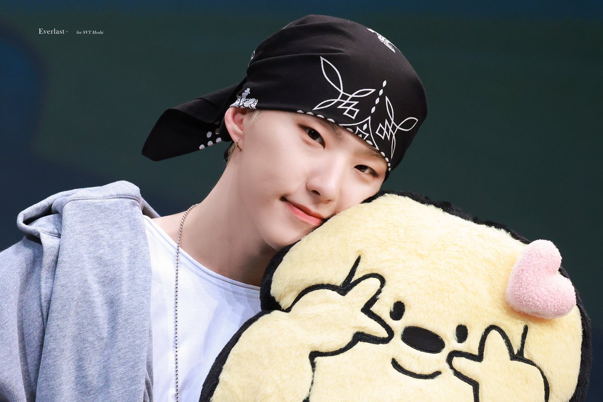 🚨 VOTING RESET TIME!!!!!! DAY4

if you see this you HAVE to retweet &amp; reply ‼️ dont forget to vote on the Mnet Plus app today too!! 🤍

#2024MAMAVOTE #seventeen