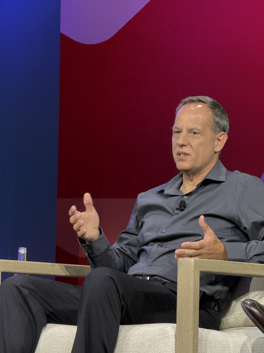 At <a href="/Ripple/">Ripple</a> Swell, Miles Paschini (<a href="/yolobro/">Miles Paschini</a>), CEO of <a href="/fvbankus/">FV Bank</a>, shared how FV Bank is integrating stablecoins and leveraging blockchain’s best features to enhance financial services. Customers can now choose between wire transfers or stablecoin payments. Miles highlighted the