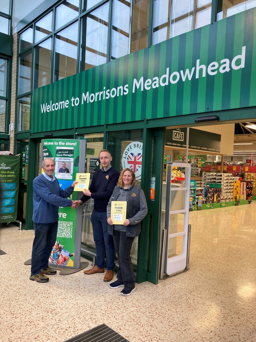 Our Trustee, Lawrence recently met with John Hartney and Kate Fairey at <a href="/Morrisons/">Morrisons</a> Meadowhead to thank them for their weekly food donations provided to the charity 😍

Want to help us stock up our stores ahead of the harsher winter months to come? Visit archerproject.org.uk/gifts-in-kind 🙏