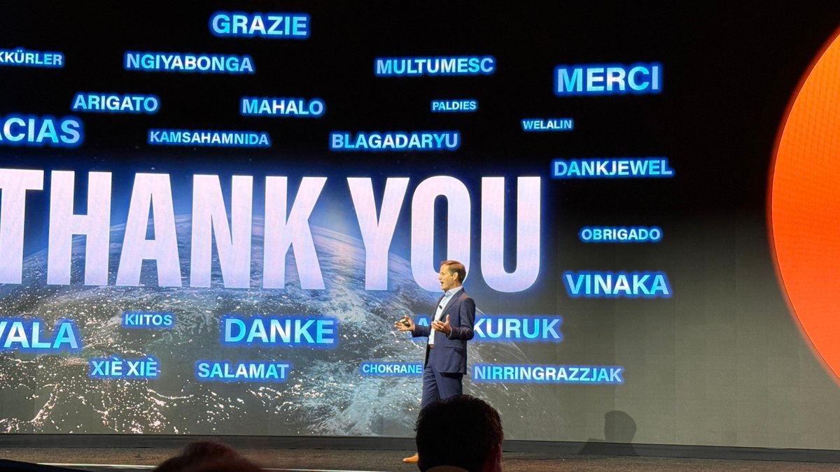MarkVenaTechGuy's tweet photo. I was thrilled to attend (for the 4th or 5th year in a row) @Calix's #ConneXions2024 event...terrific keynote presentations, and it's clear that the company has an undeniably tight and strategic relationship with its #BSP customers @michaelweening @gerrydee #mattcollins https://t.co/FSRhgM0Bdr